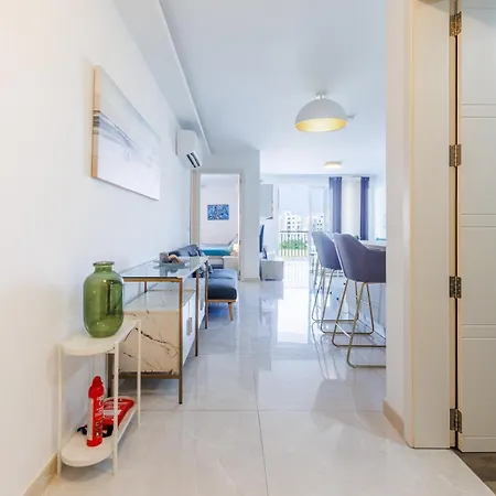 Modern Family 2br With Large Terrace By The Sea By Quicktrips דירה סיינט פול ביי